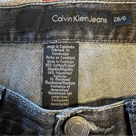 Calvin Klein Women’s Straight leg Gray Denim Jeans Pants - Picture 8 of 8